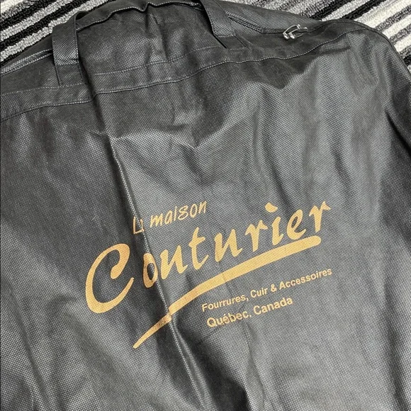 Italian Women's Real Fur Trimmed Jacket with Chain Accents - Picture 13 of 14